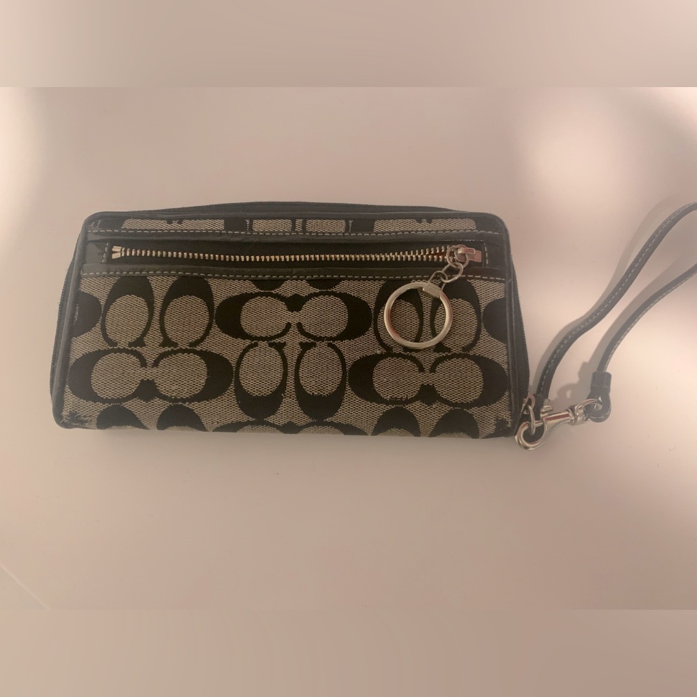 Coach Wallet (see pics and desc)